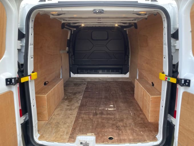 2025 Ford Transit Custom