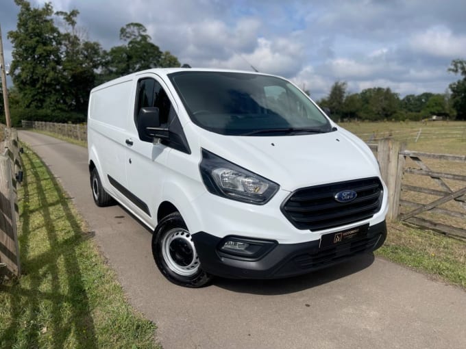 2025 Ford Transit Custom