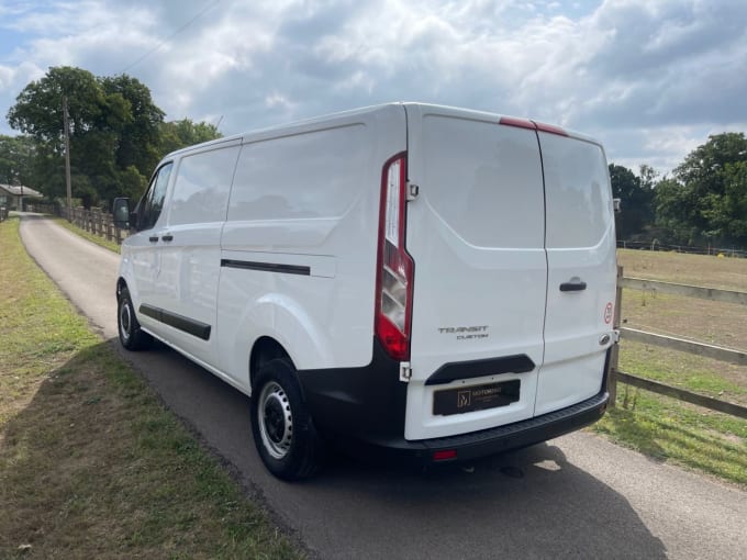 2025 Ford Transit Custom