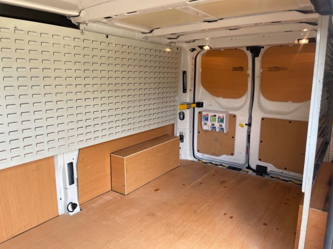 2025 Ford Transit Custom