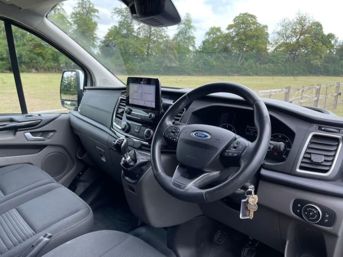 2025 Ford Transit Custom