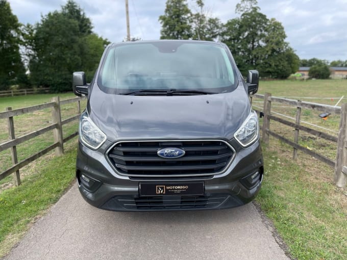 2025 Ford Transit Custom