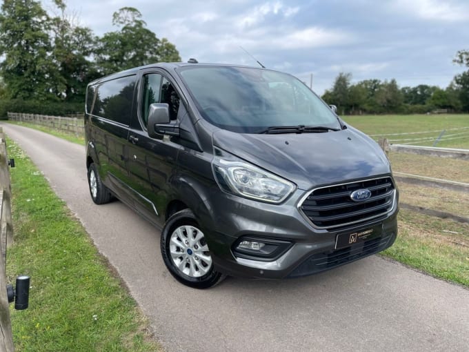 2025 Ford Transit Custom