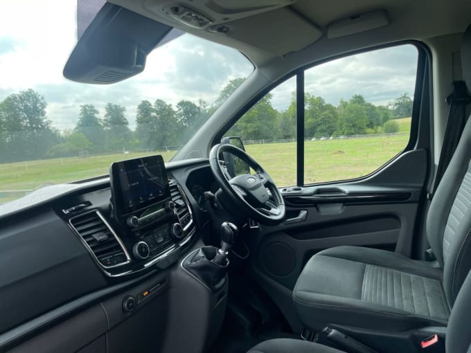 2025 Ford Transit Custom