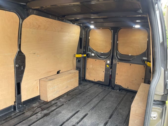 2025 Ford Transit Custom