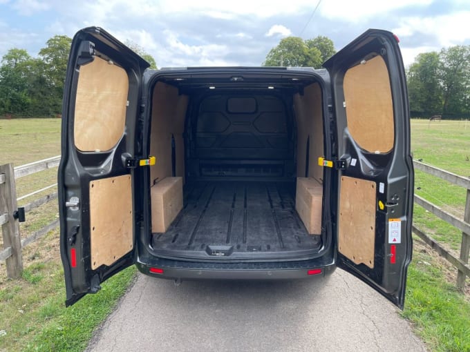 2025 Ford Transit Custom