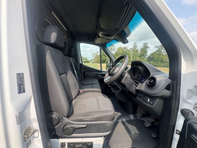 2025 Mercedes-benz Sprinter