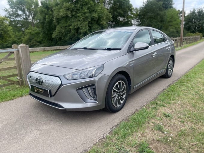 2025 Hyundai Ioniq