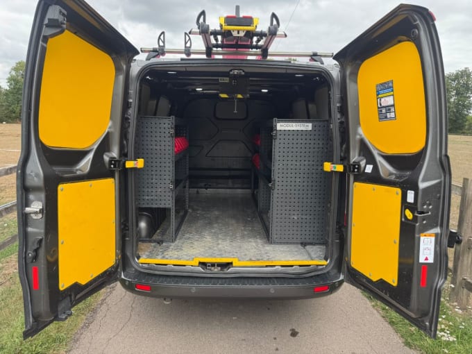 2025 Ford Transit Custom