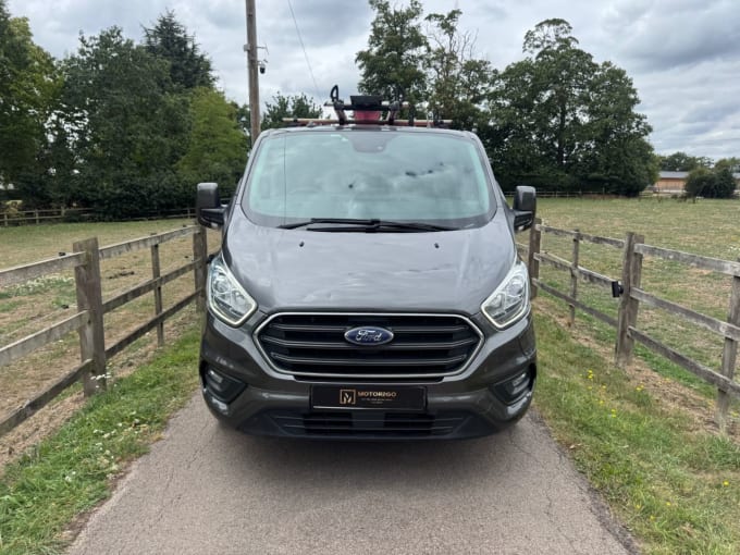2025 Ford Transit Custom