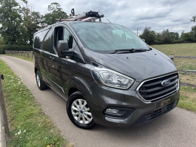 2025 Ford Transit Custom