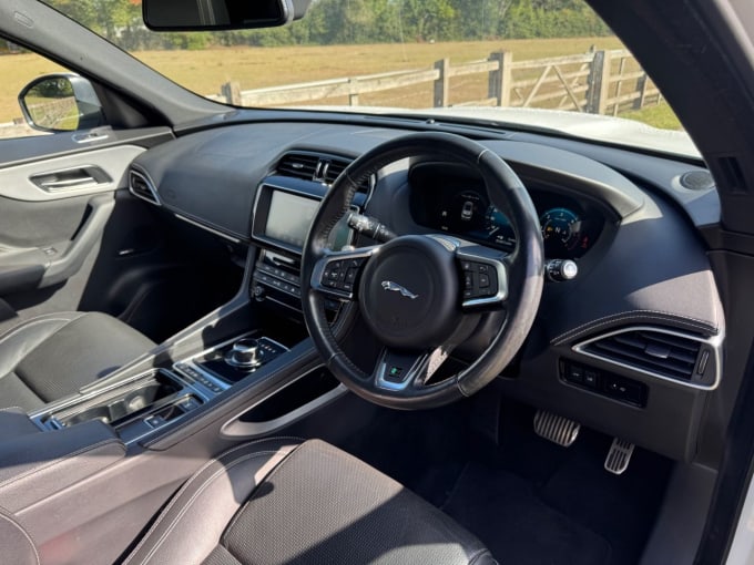 2025 Jaguar F-pace