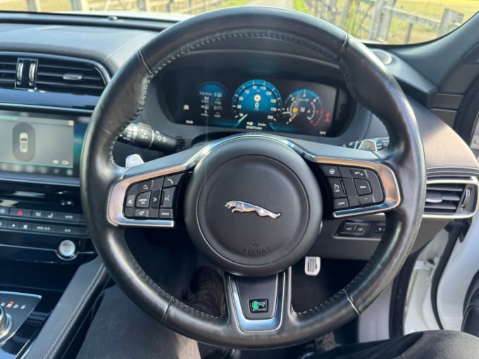 2025 Jaguar F-pace