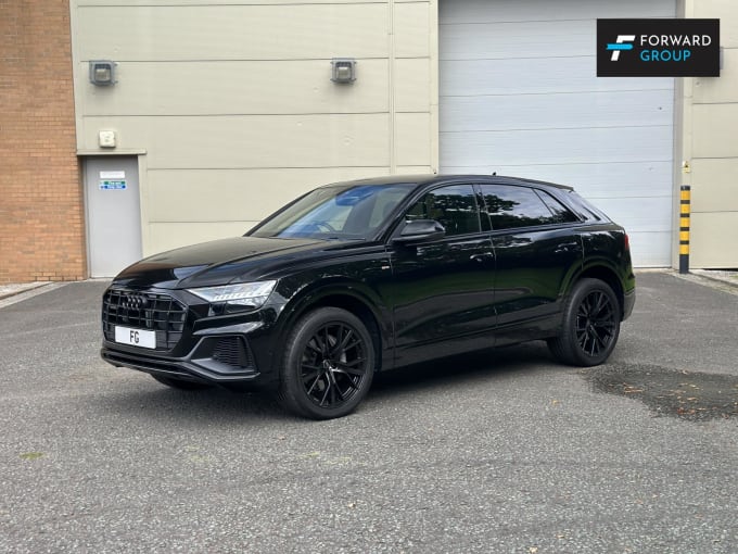 2023 Audi Q8