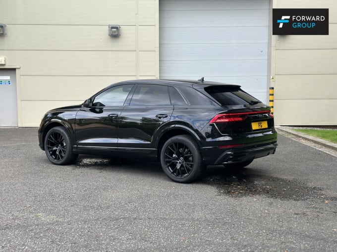 2023 Audi Q8