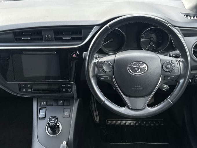 2018 Toyota Auris