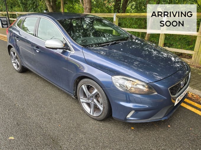 2024 Volvo V40