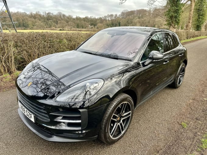 2025 Porsche Macan