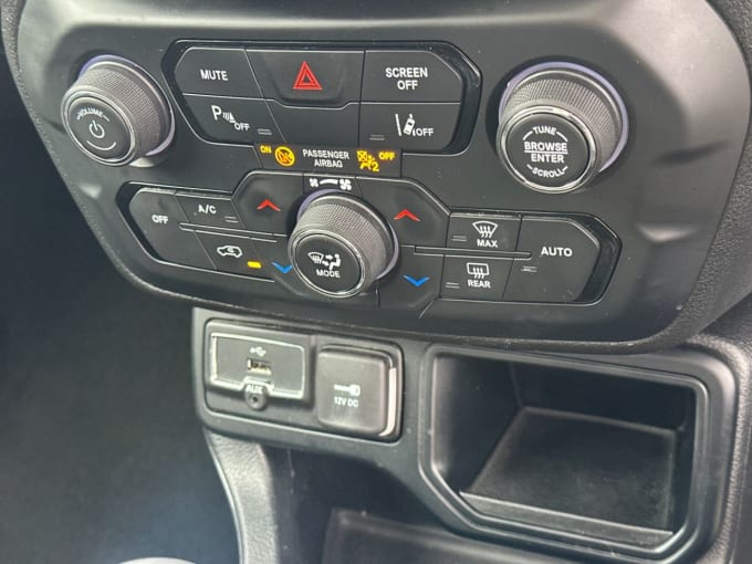 2025 Jeep Renegade