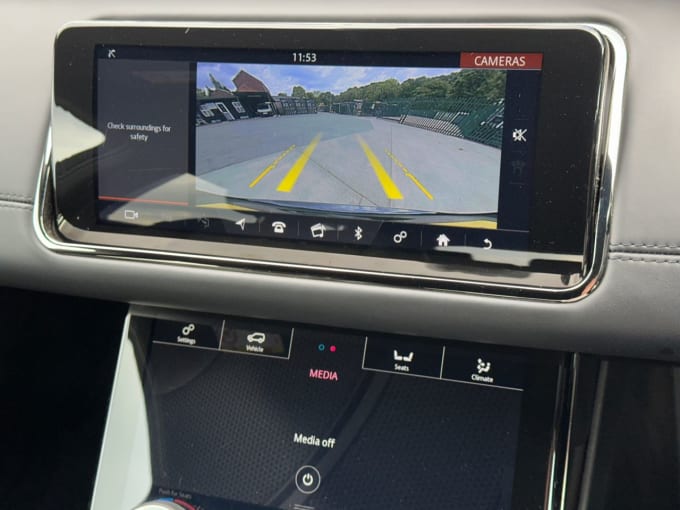 2025 Land Rover Range Rover Evoque