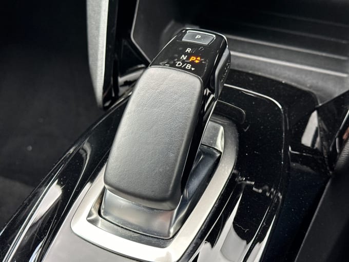 2025 Peugeot E-208