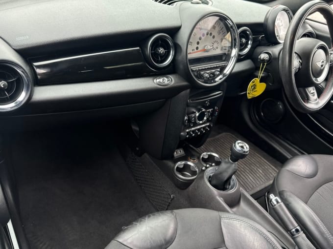 2025 Mini Roadster