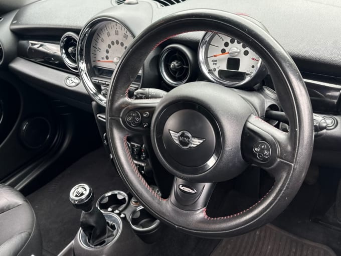 2025 Mini Roadster