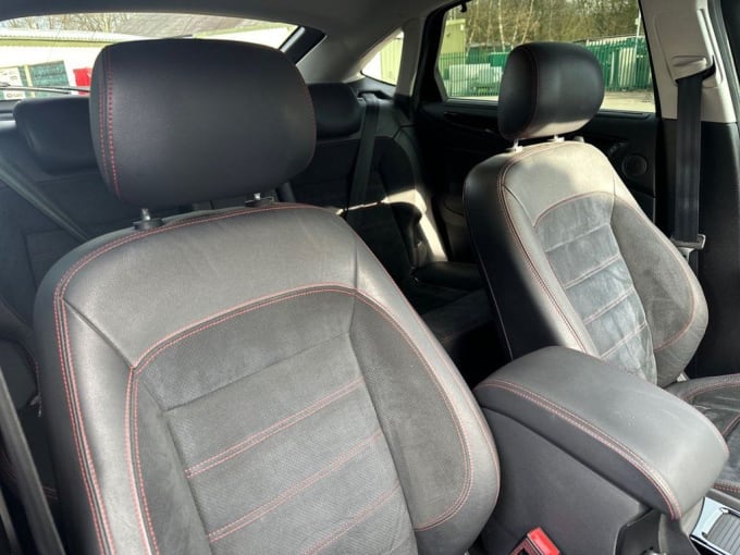 2025 Ford Mondeo