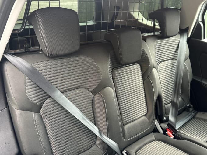 2025 Renault Grand Scenic
