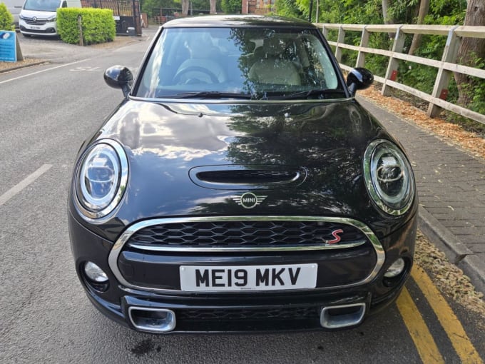 2025 Mini Hatch