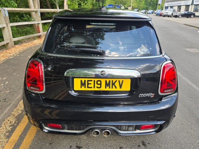 2025 Mini Hatch