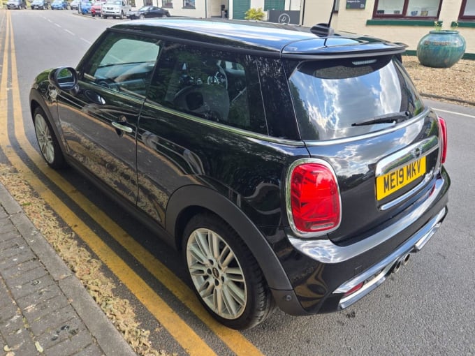2025 Mini Hatch