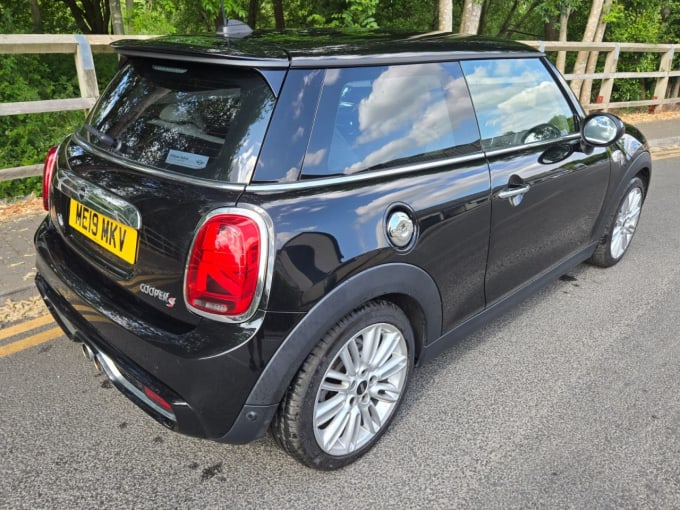 2025 Mini Hatch