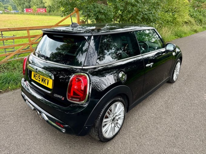 2025 Mini Hatch
