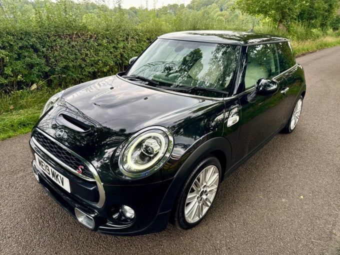 2025 Mini Hatch