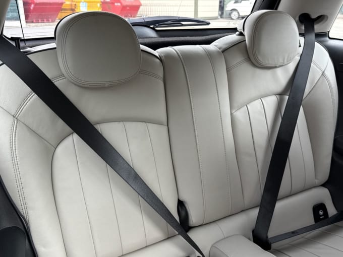 2025 Mini Hatch
