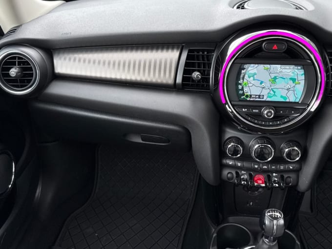 2025 Mini Hatch