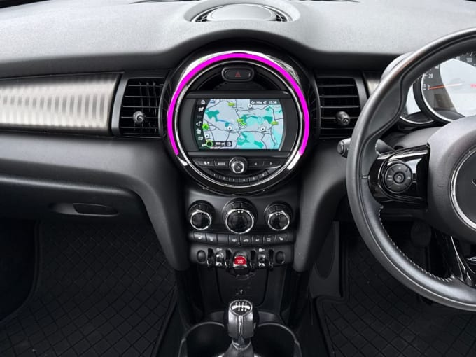 2025 Mini Hatch