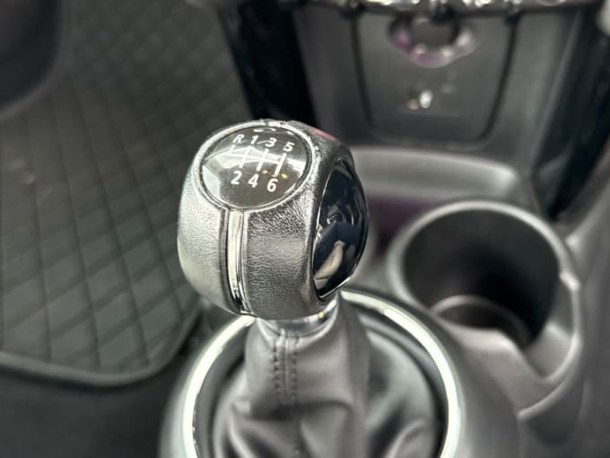 2025 Mini Hatch