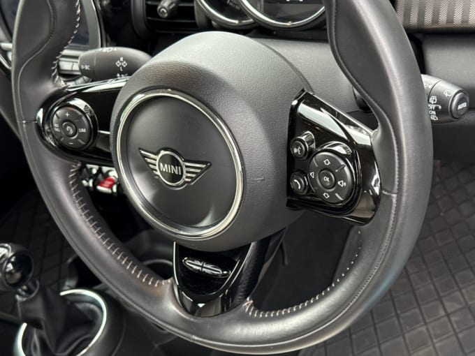 2025 Mini Hatch