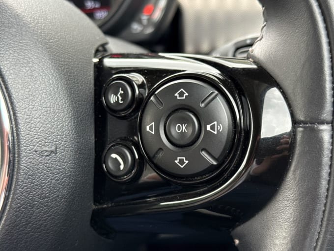 2025 Mini Hatch