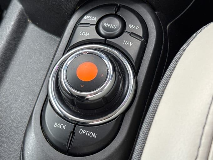 2025 Mini Hatch