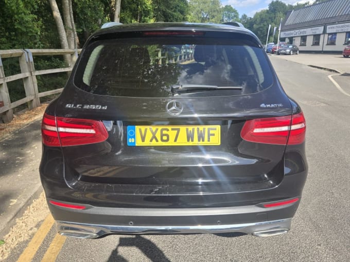 2025 Mercedes-benz Glc