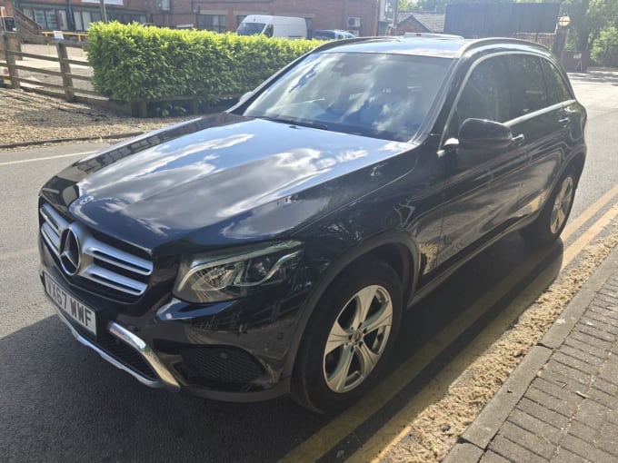2025 Mercedes-benz Glc