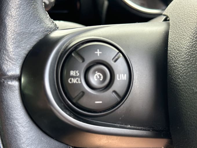 2025 Mini Clubman