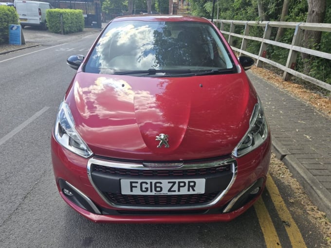 2025 Peugeot 208