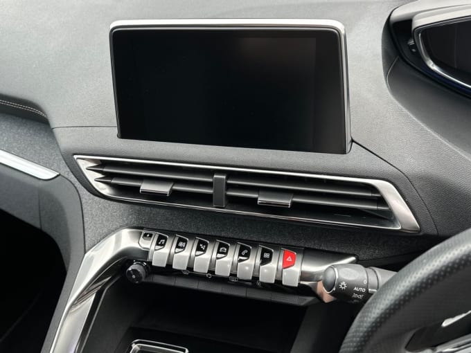 2025 Peugeot 3008