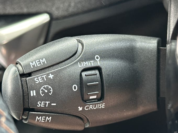 2025 Peugeot 3008