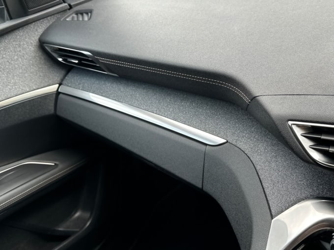 2025 Peugeot 3008