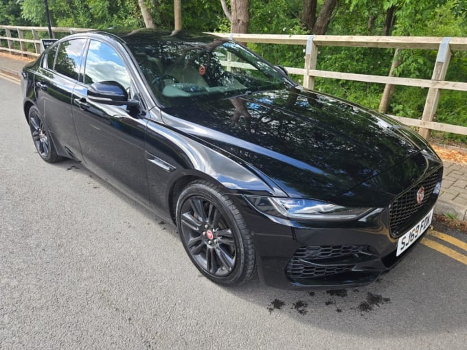 2025 Jaguar Xe